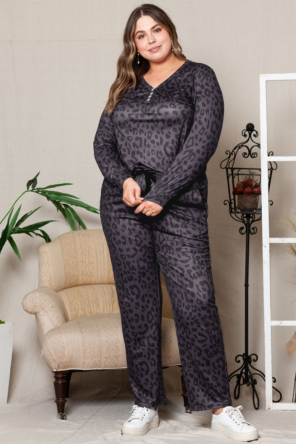 Plus Size Leopard Print V-Neck and Slim Fit Pants Lounge Set - Pretty Girl Stuff